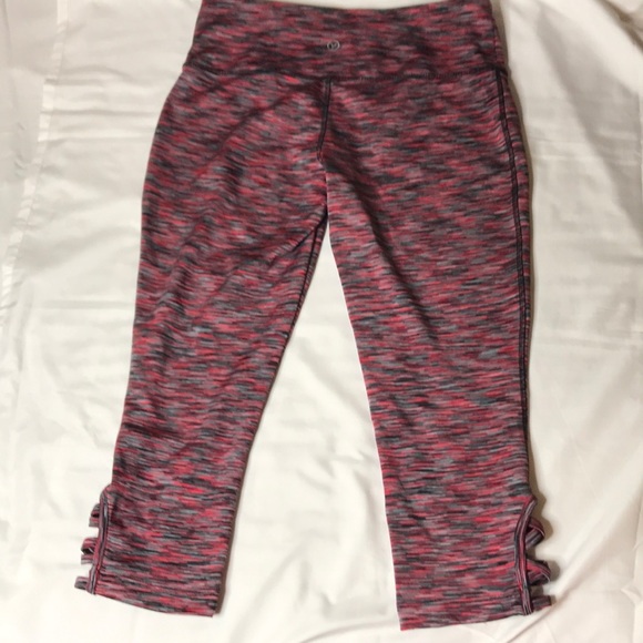 VOGO Athletic Capri Workout Leggings M - Picture 3 of 9